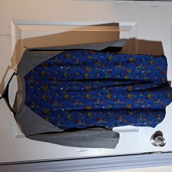 Lularoe Randy tee - Picture 3 of 3